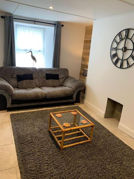 Bryndegwel In Saint Dogmaels, Cardigan- River Views, Free Parking Екстер'єр фото